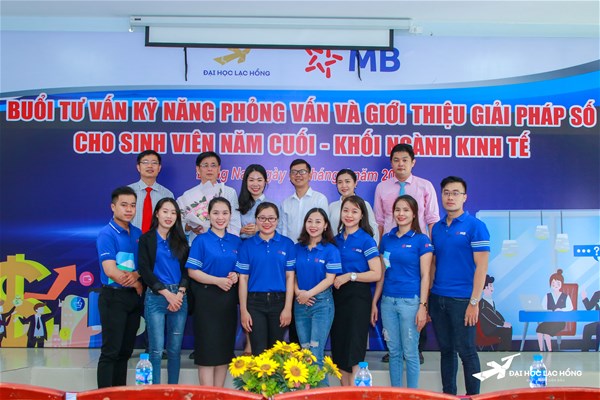 Phối hợp cùng BM Bank trang bị kỹ năng cho sinh viên Khối Kinh tế